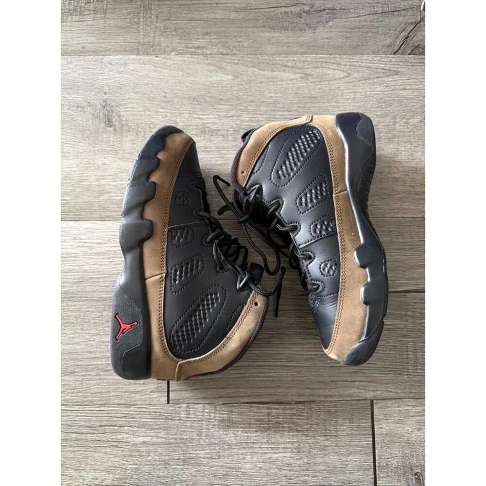 Air Jordan 9 "Olive 2024" sneakers | 1Y